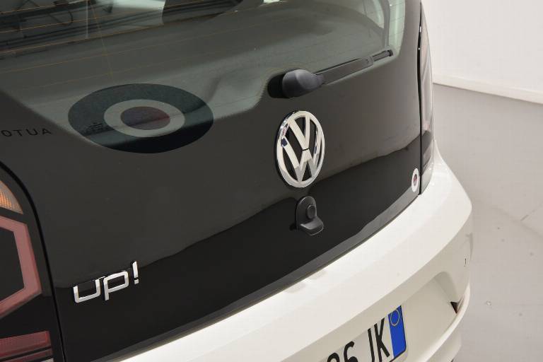 VOLKSWAGEN Up! 42
