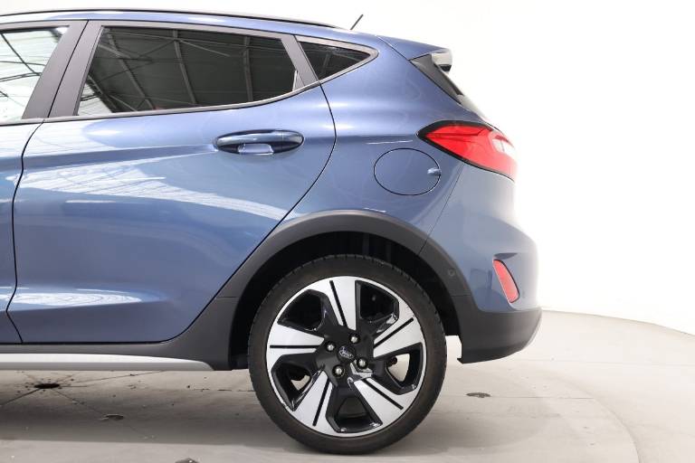 FORD Fiesta 33