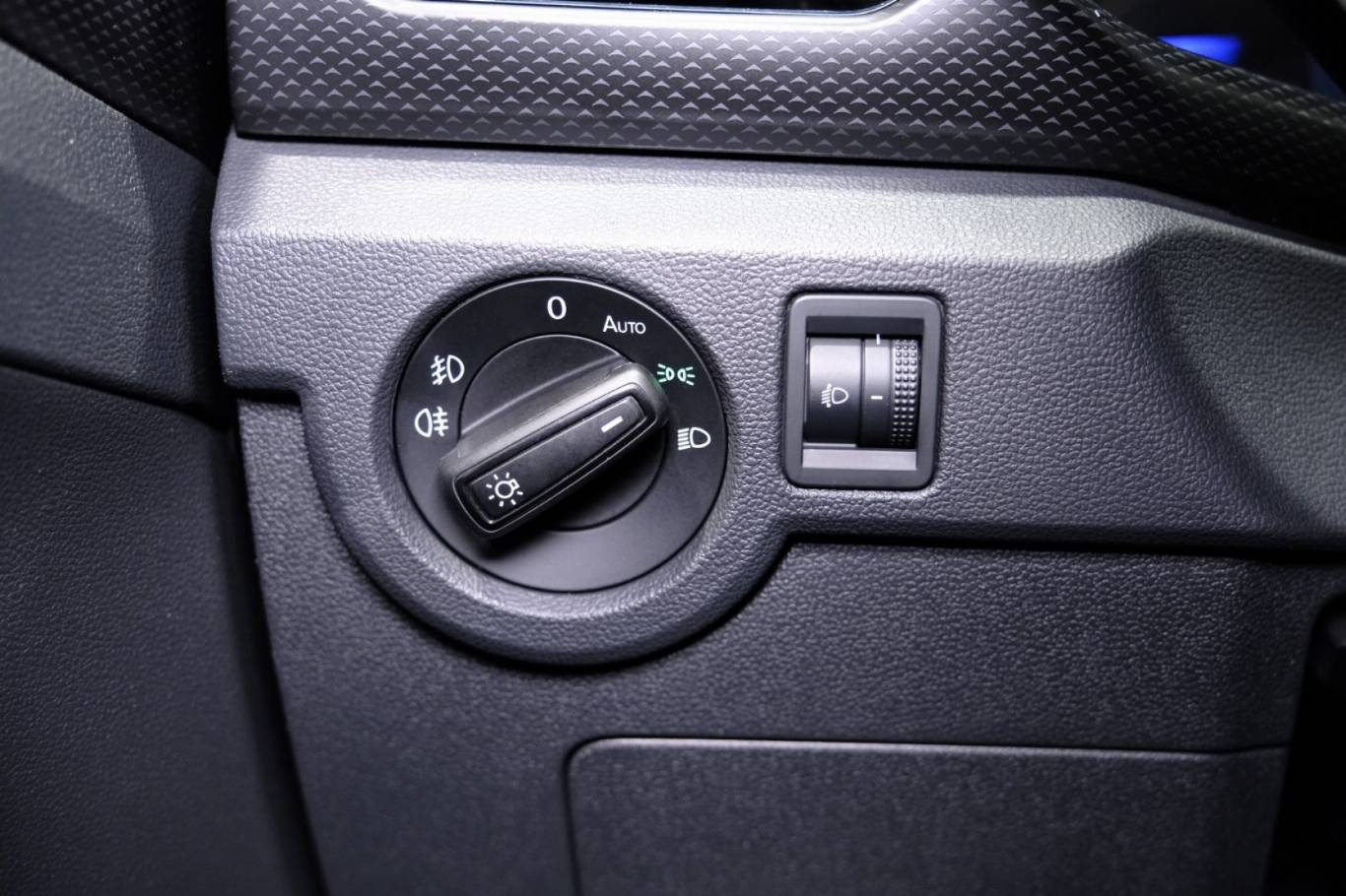 VOLKSWAGEN T-Cross 30