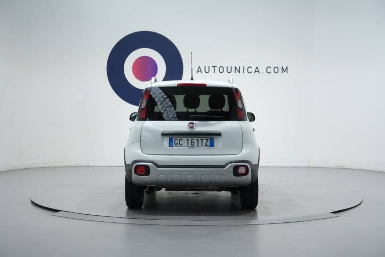 FIAT Panda Cross 16