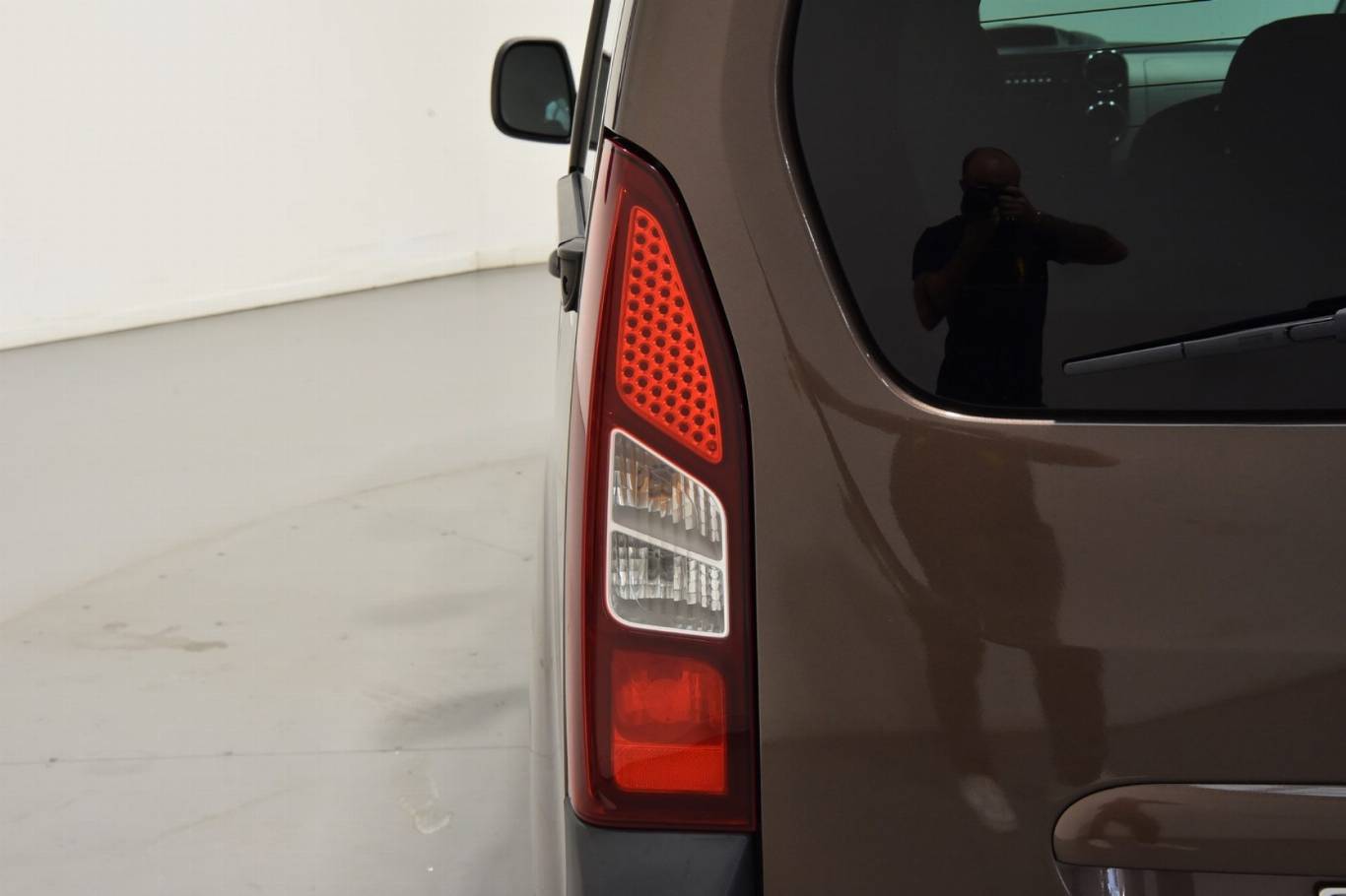 PEUGEOT Partner 11