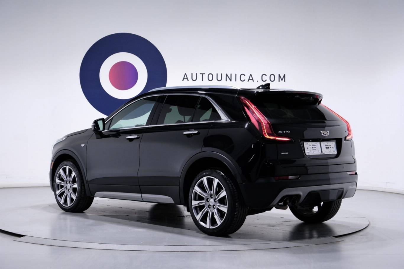 CADILLAC XT4 17