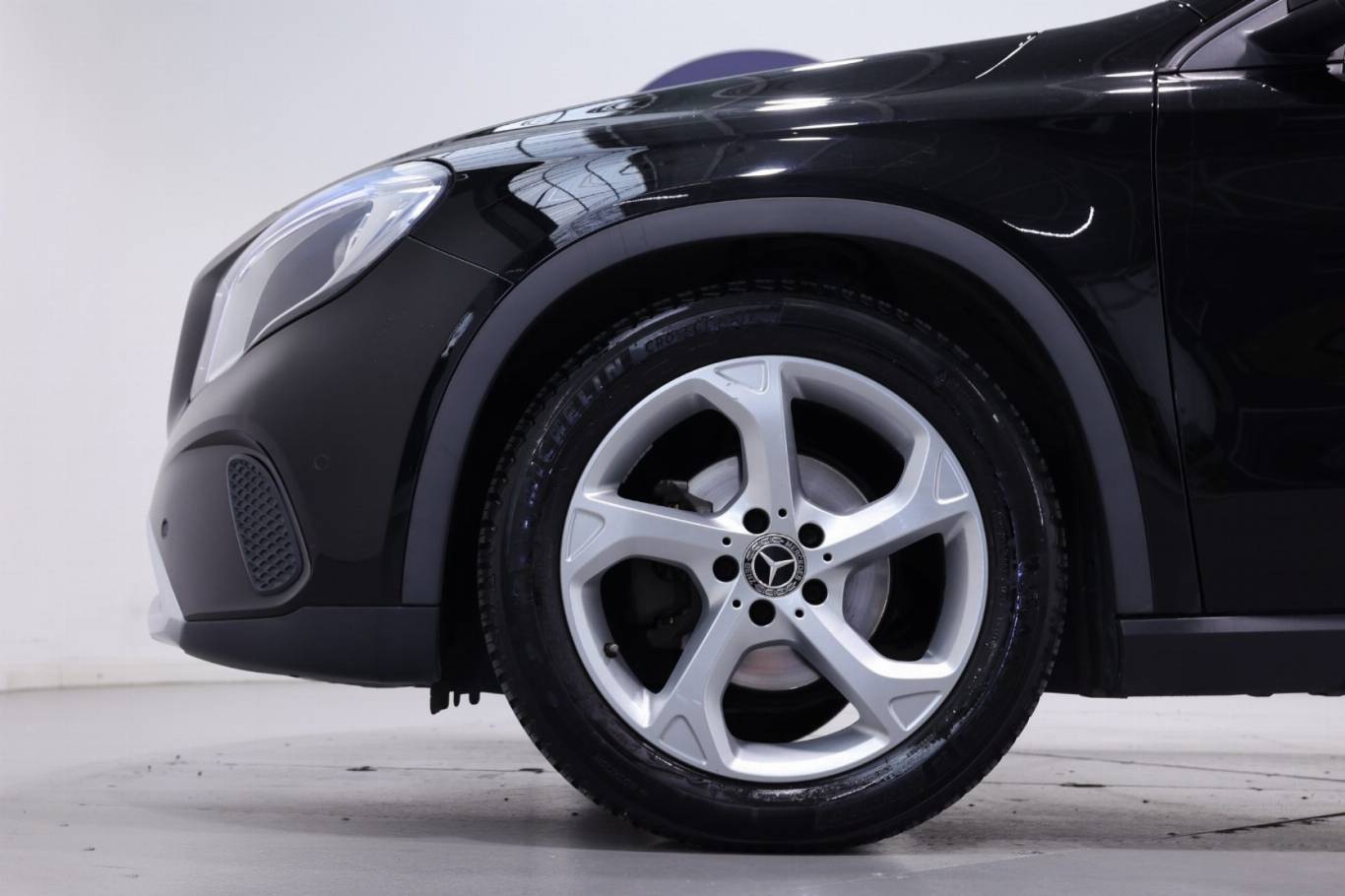 MERCEDES-BENZ GLA 200 17
