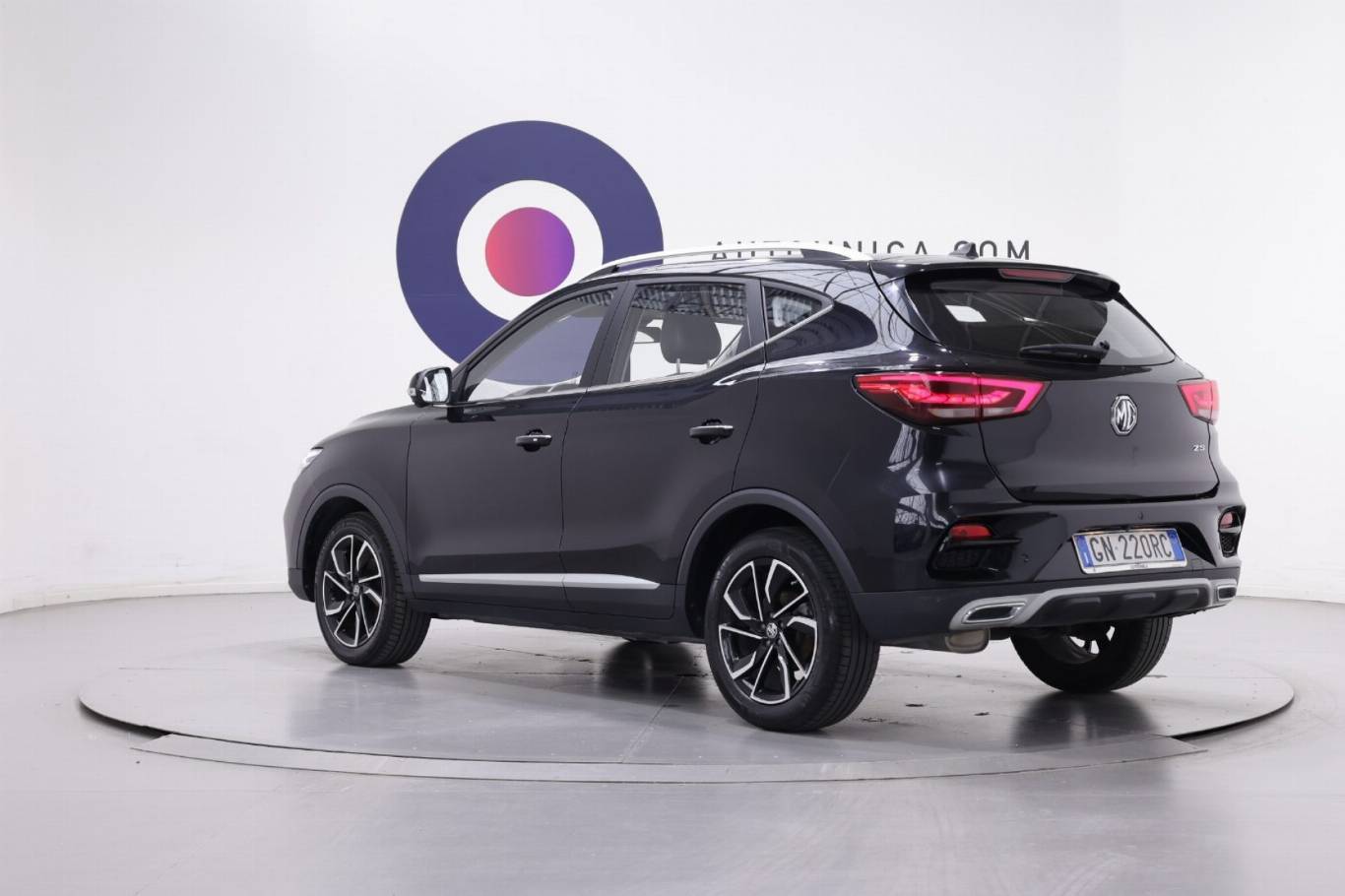 MG ZS 18