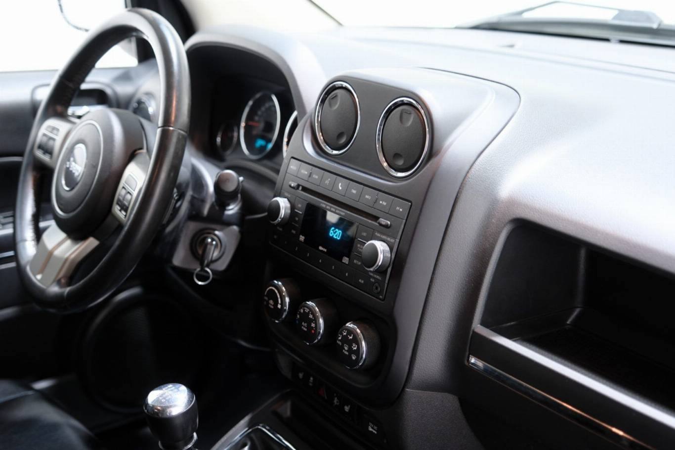JEEP Compass 49