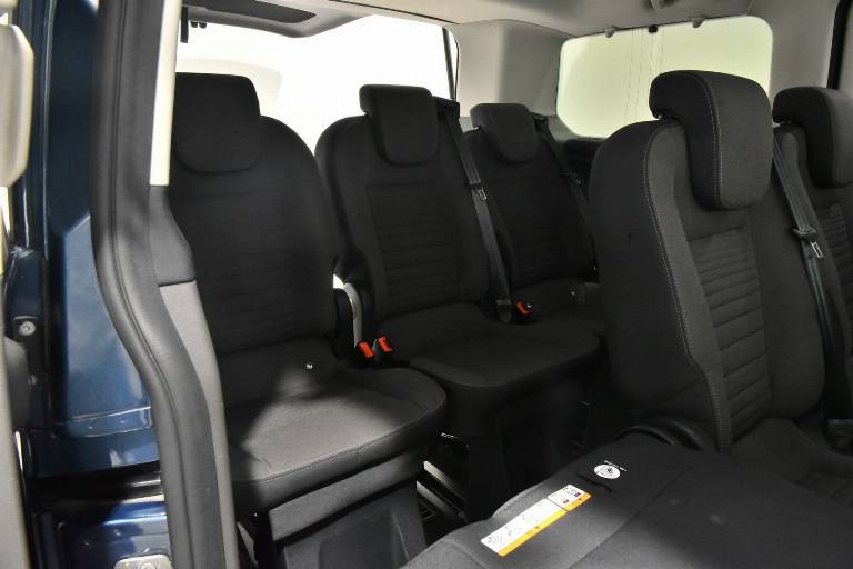 FORD Tourneo Custom 17