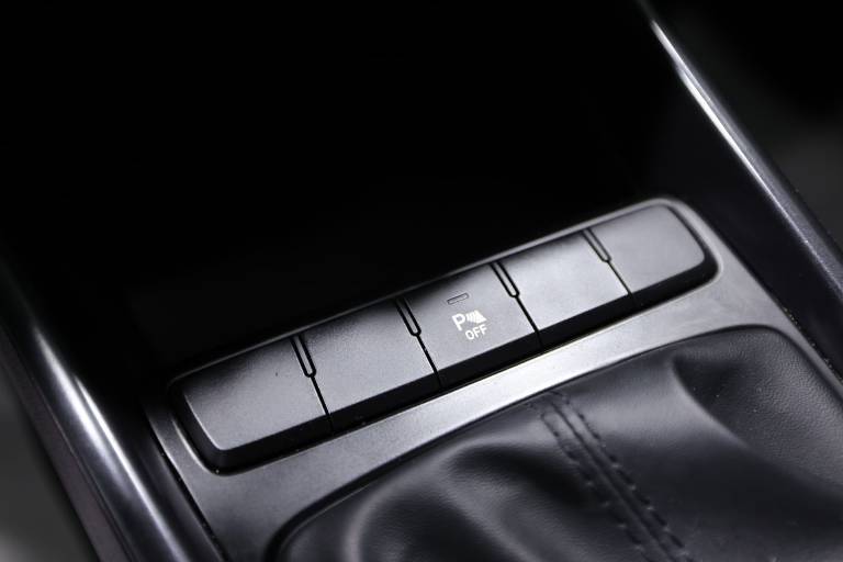 HYUNDAI I20 29