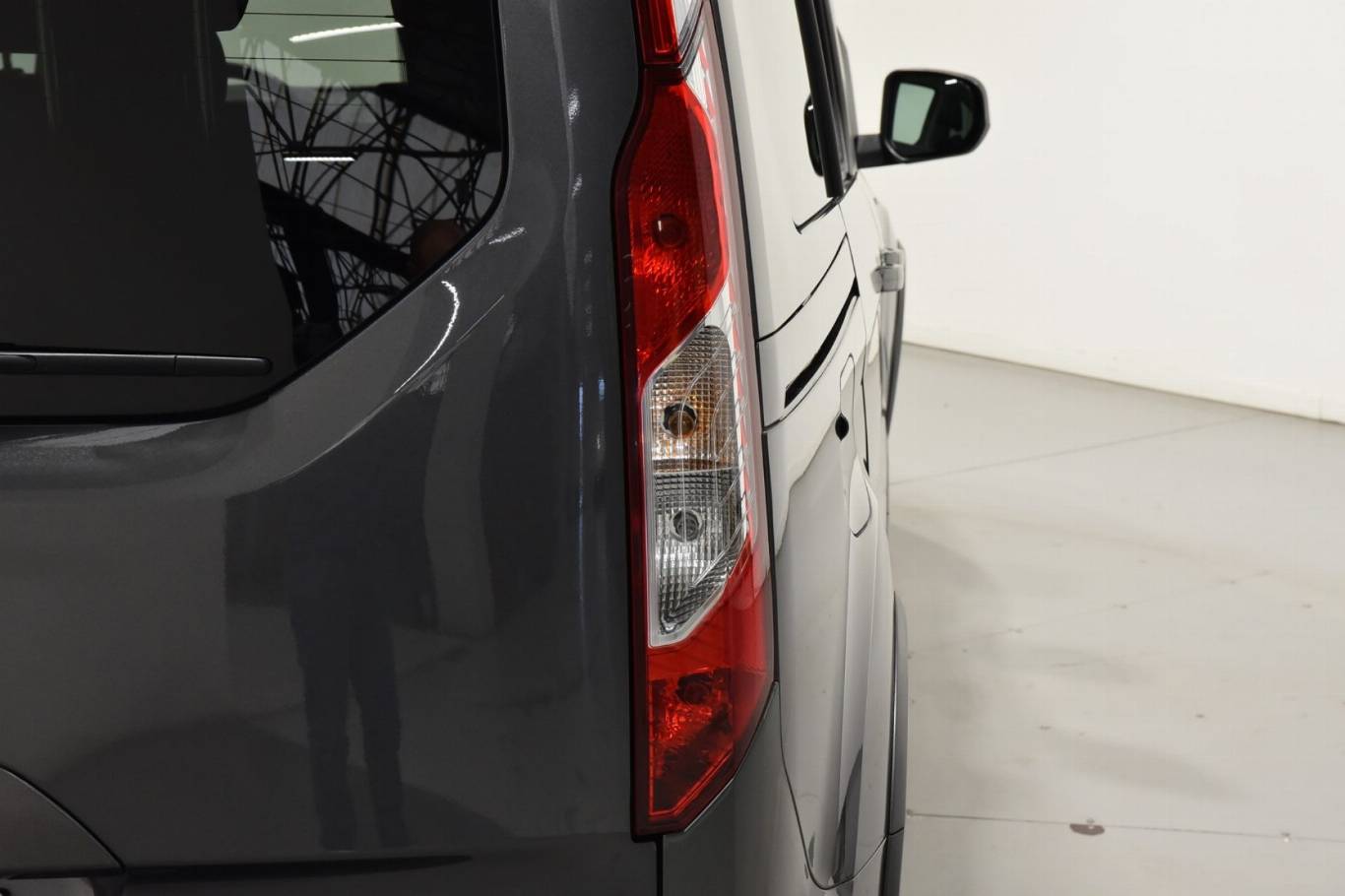 FORD Tourneo Connect 14