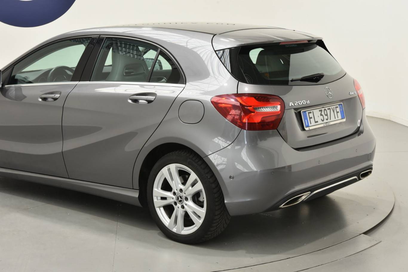 MERCEDES-BENZ A 200 37