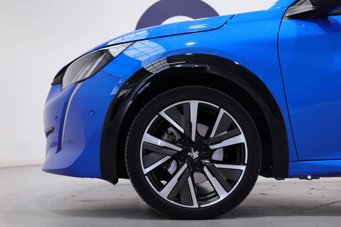 PEUGEOT 208 17