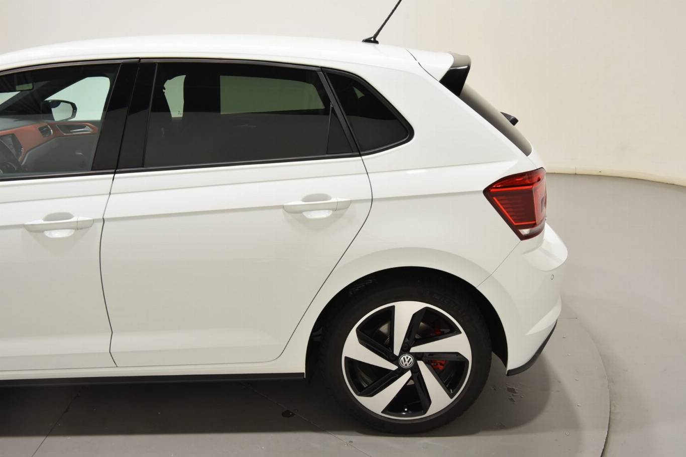 VOLKSWAGEN Polo GTI 49