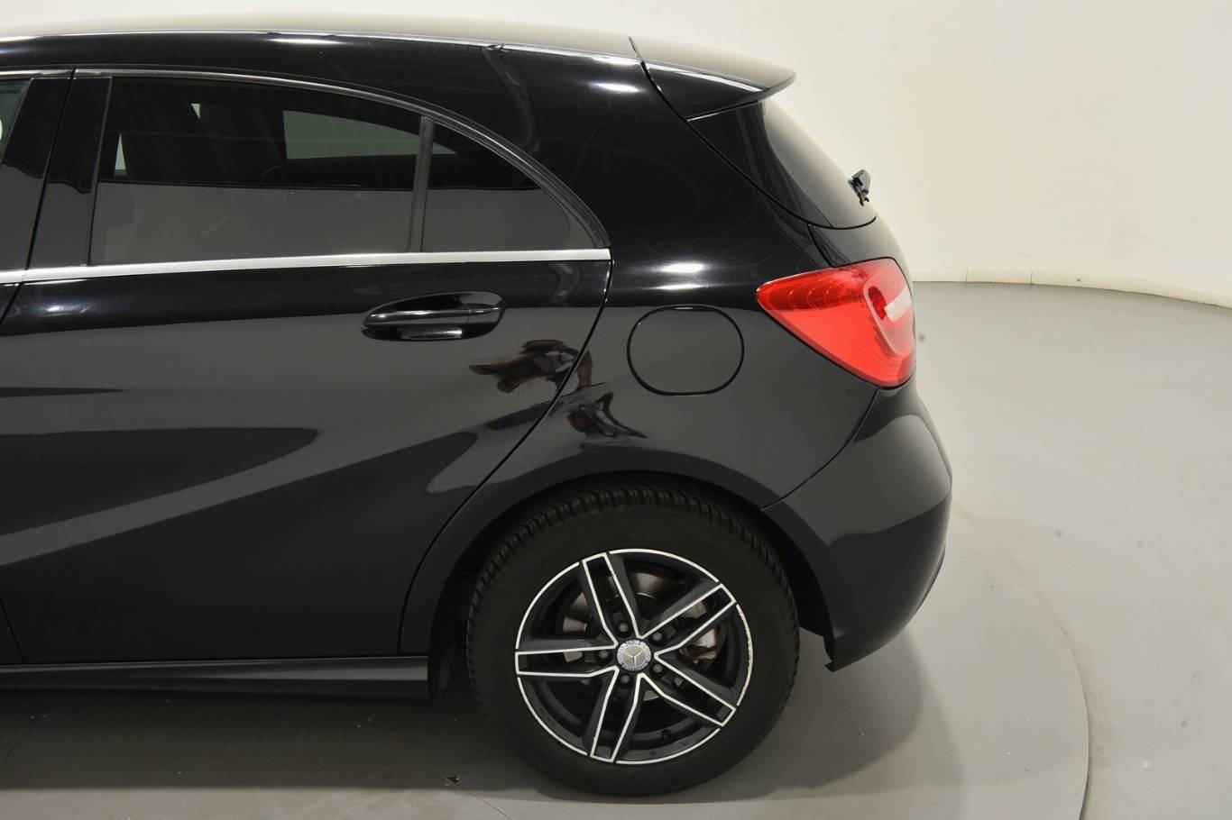 MERCEDES-BENZ A 180 45