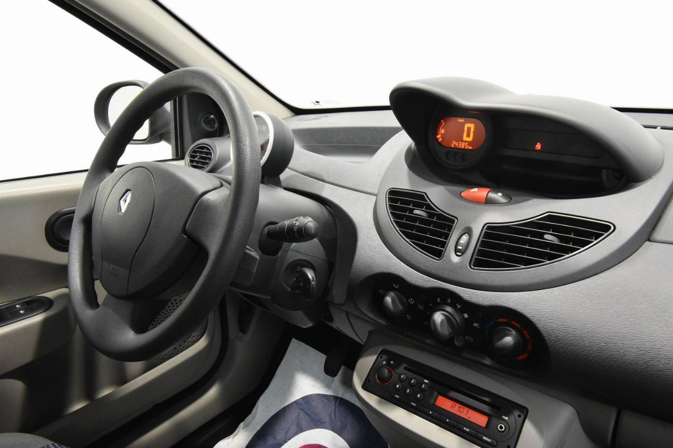 RENAULT Twingo 23