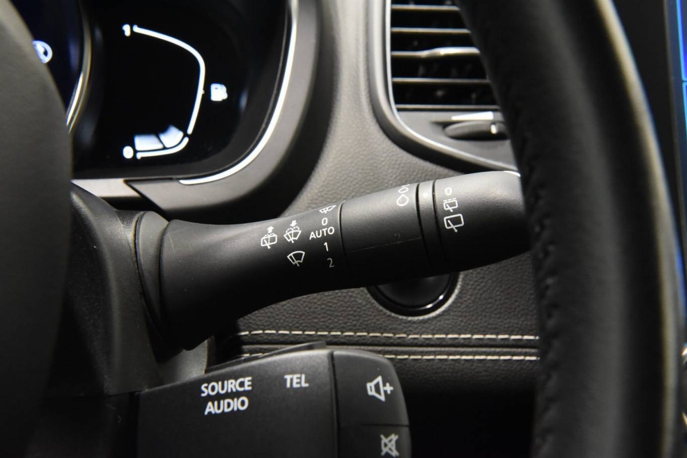 RENAULT Grand Scenic 23