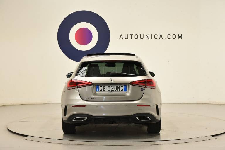 MERCEDES-BENZ A 250 6