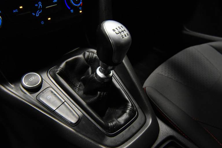 FORD Focus 10