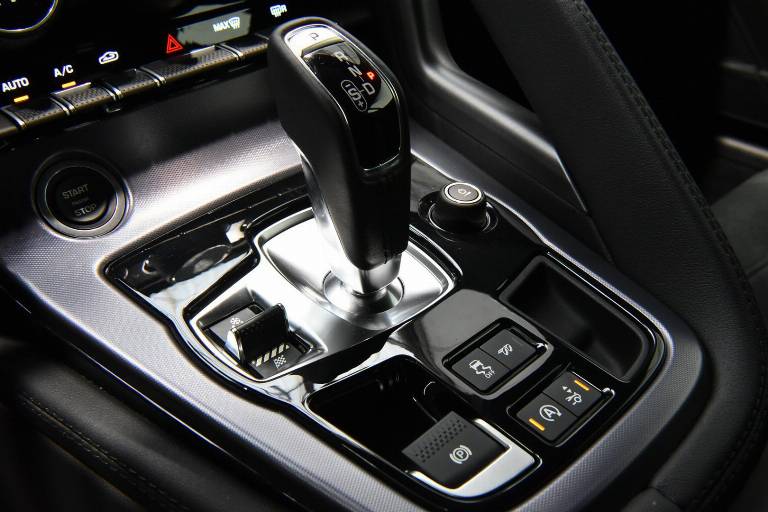 JAGUAR F-Type 10