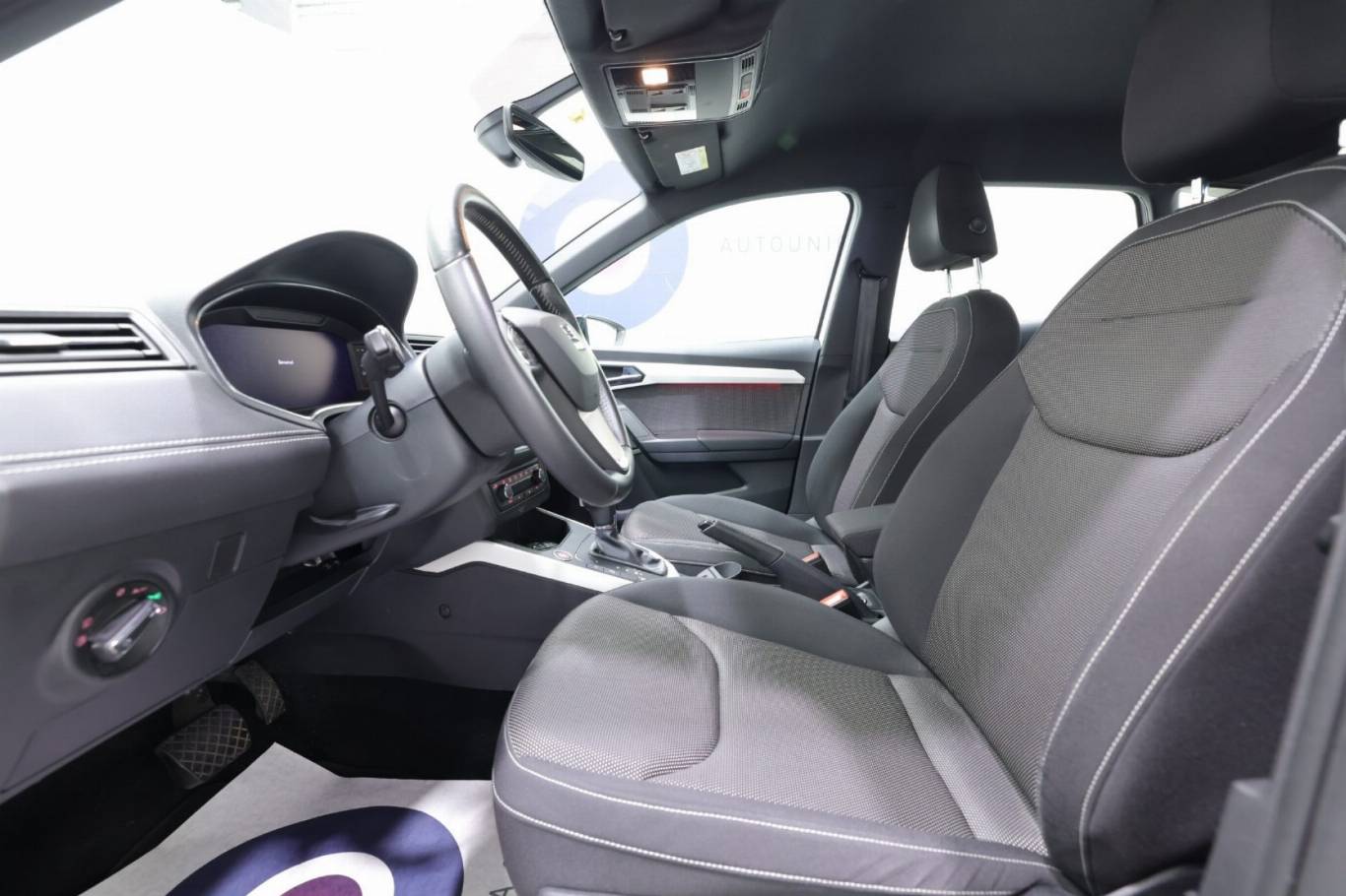 SEAT Arona 18
