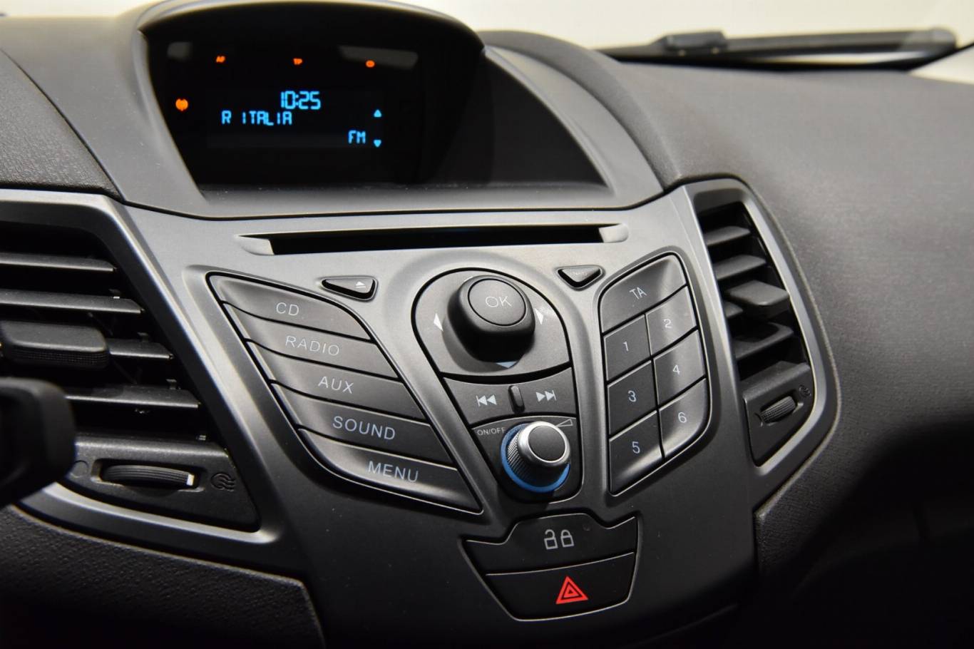 FORD Fiesta 15