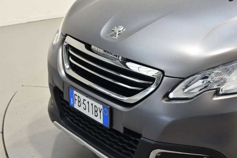 PEUGEOT 2008 61