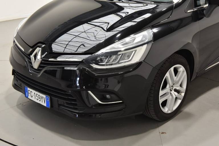 RENAULT Clio 41