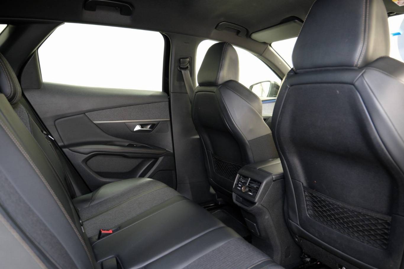 PEUGEOT 3008 64