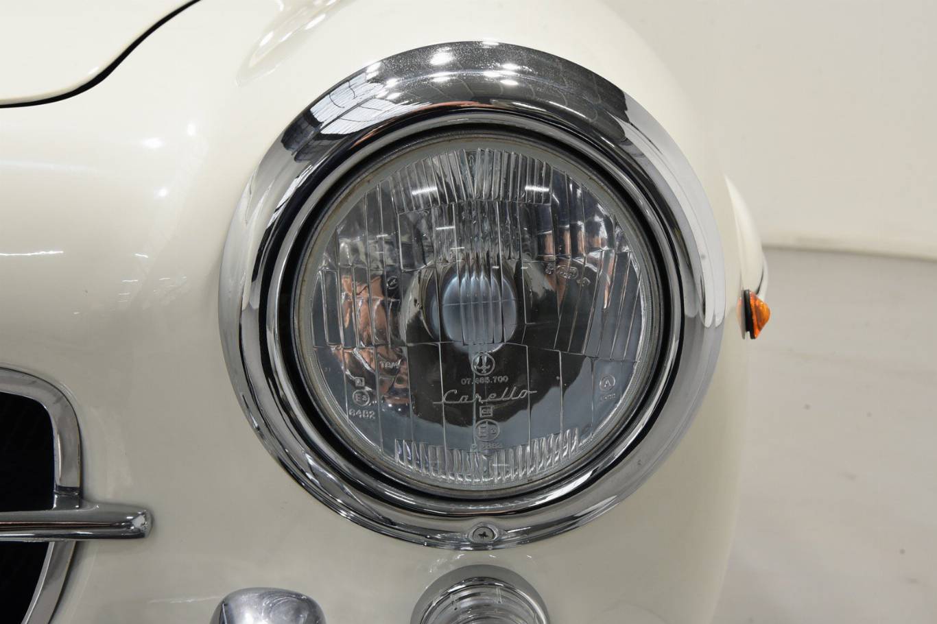 MERCEDES-BENZ 190 64