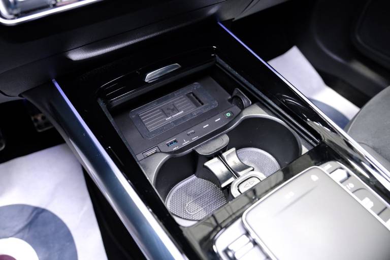 MERCEDES-BENZ GLA 30