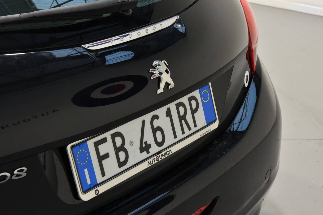 PEUGEOT 208 40