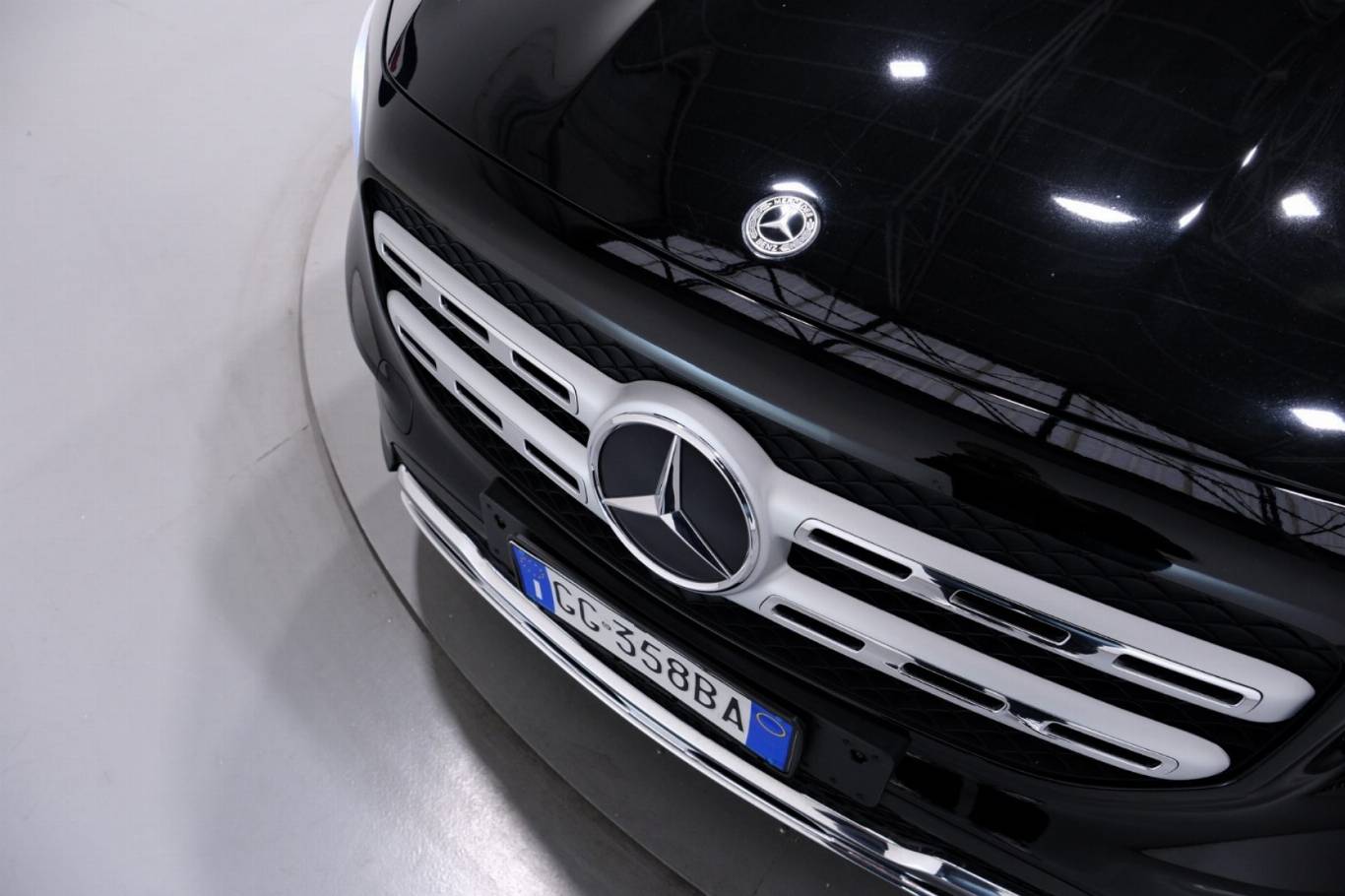 MERCEDES-BENZ GLB 200 48