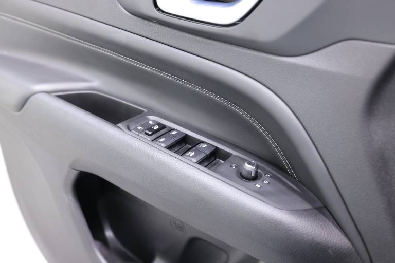 JEEP Compass 35