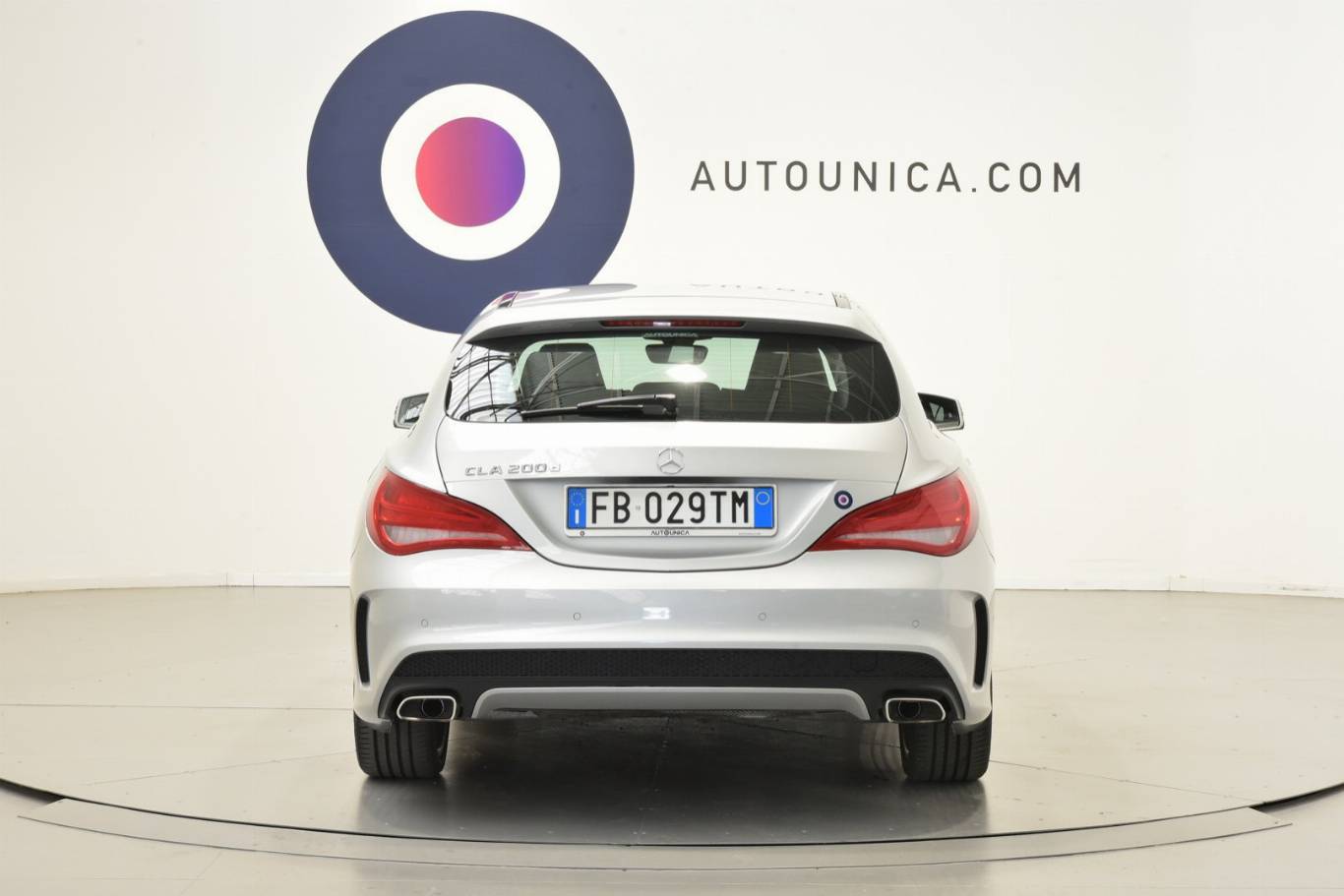 MERCEDES-BENZ CLA 200 6