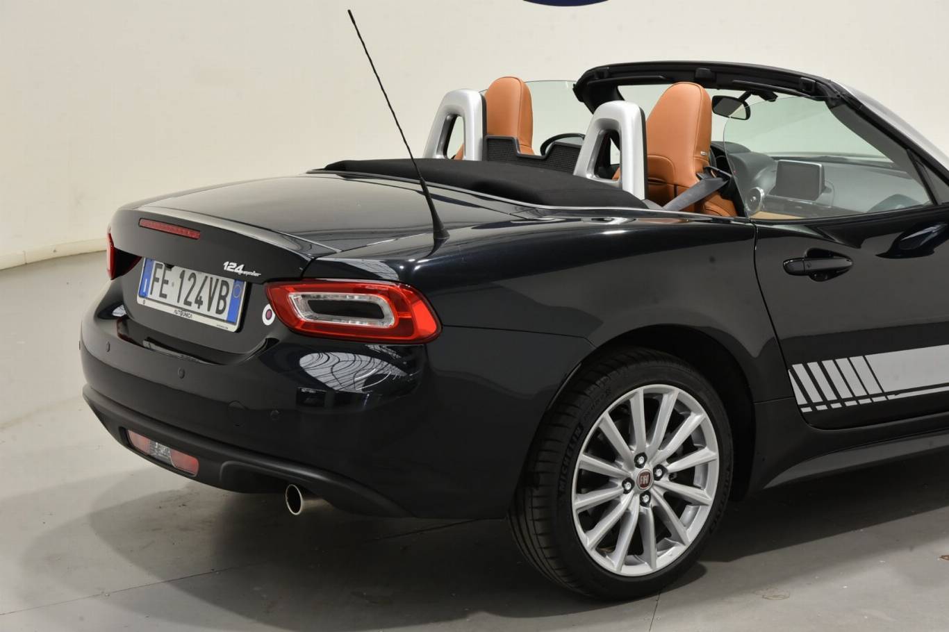FIAT 124 Spider 18