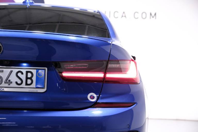 BMW 320 53