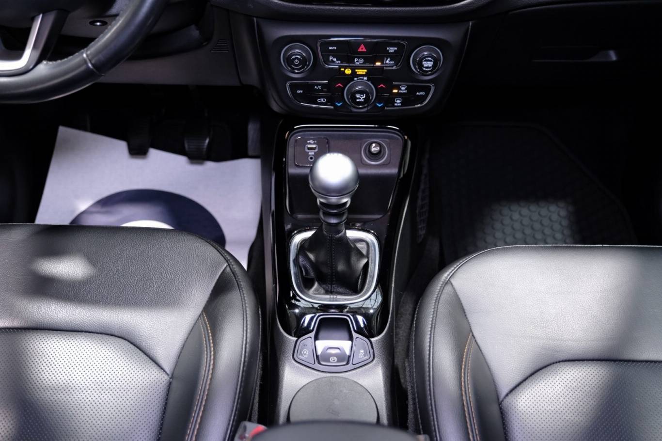 JEEP Compass 44