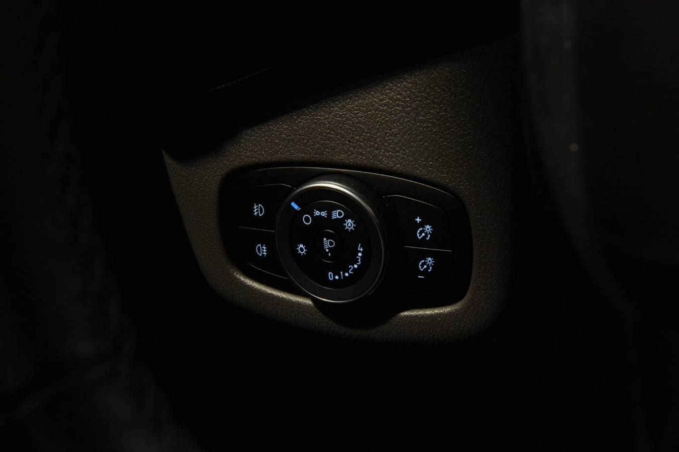 FORD Tourneo Connect 19