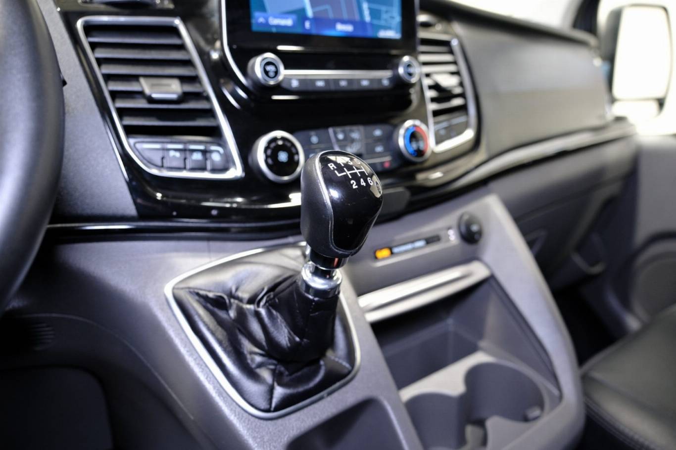 FORD Tourneo Custom 22