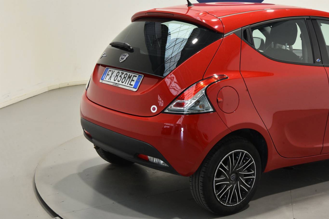 LANCIA Ypsilon 18