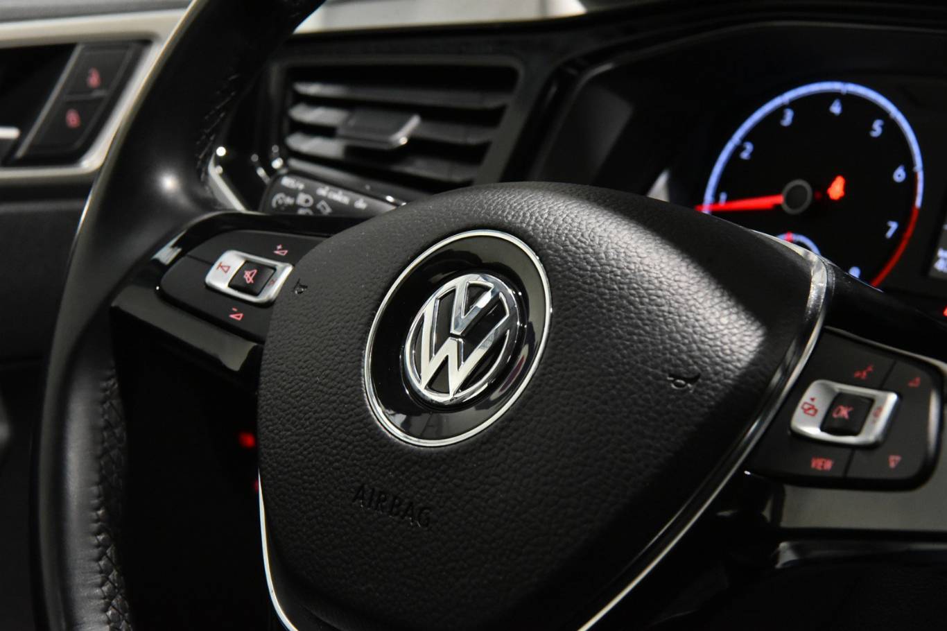VOLKSWAGEN Polo 35
