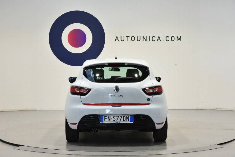 RENAULT Clio 6