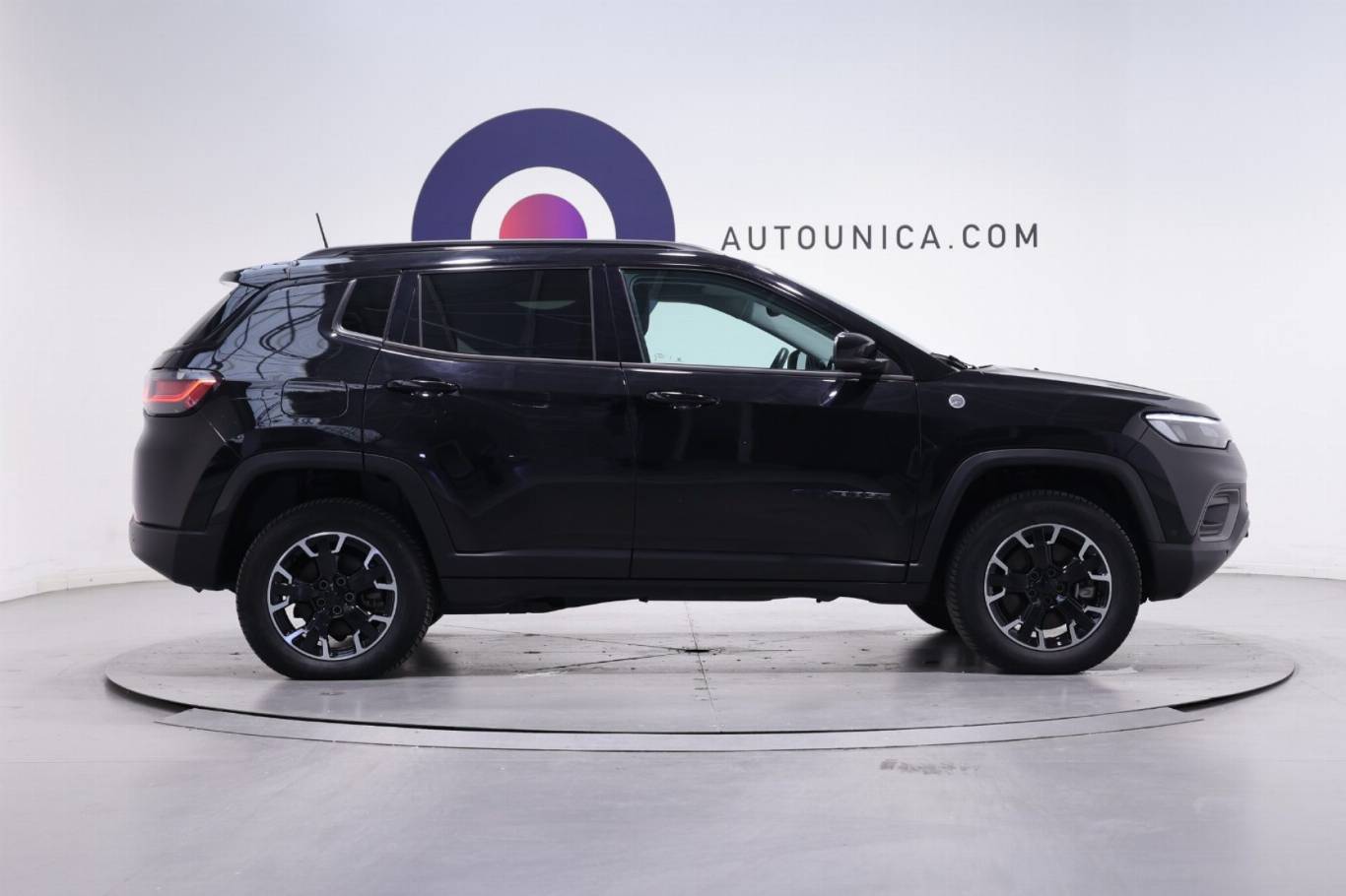 JEEP Compass 4