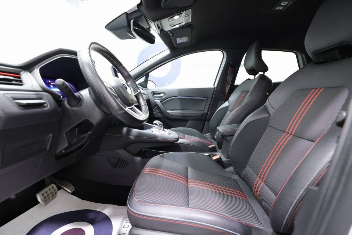 RENAULT Captur 19