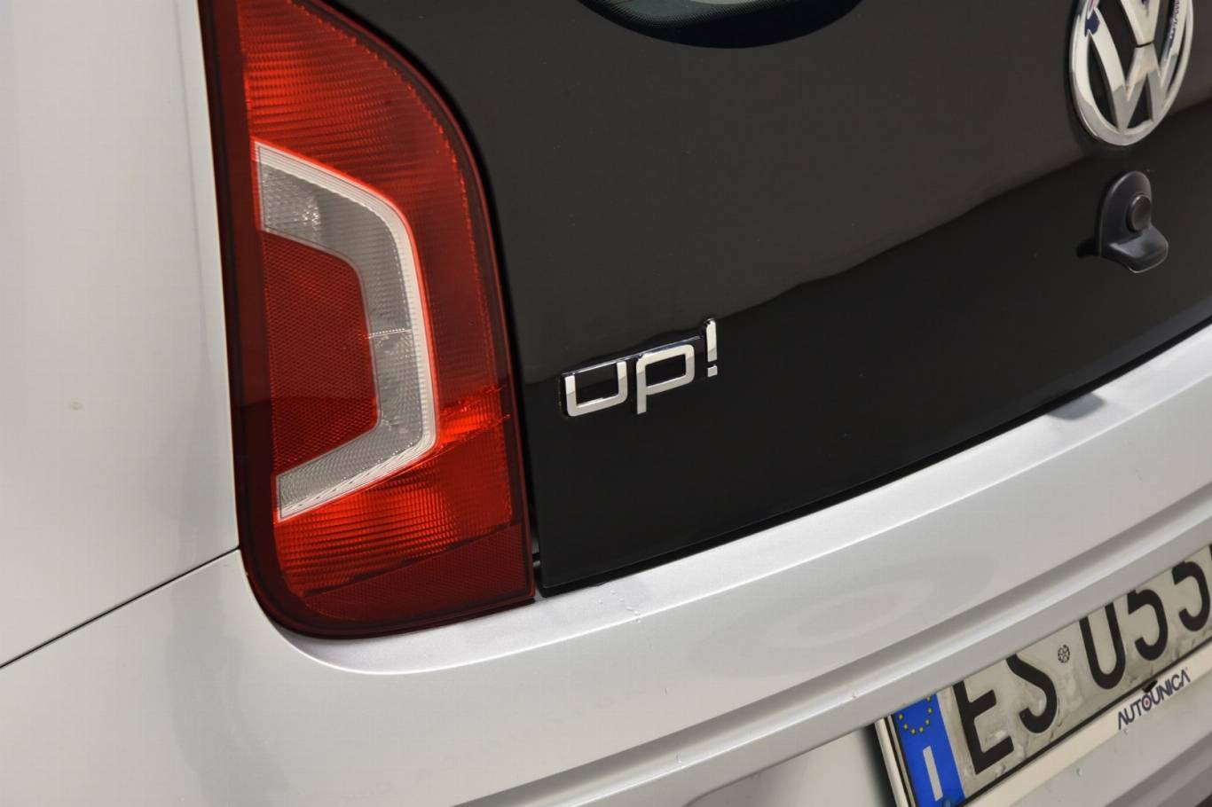 VOLKSWAGEN Up! 33