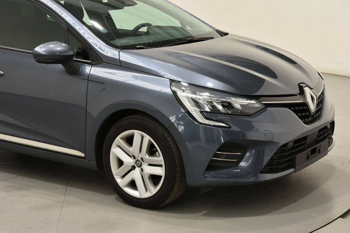 RENAULT Clio 16
