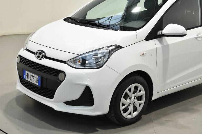 HYUNDAI I10 33