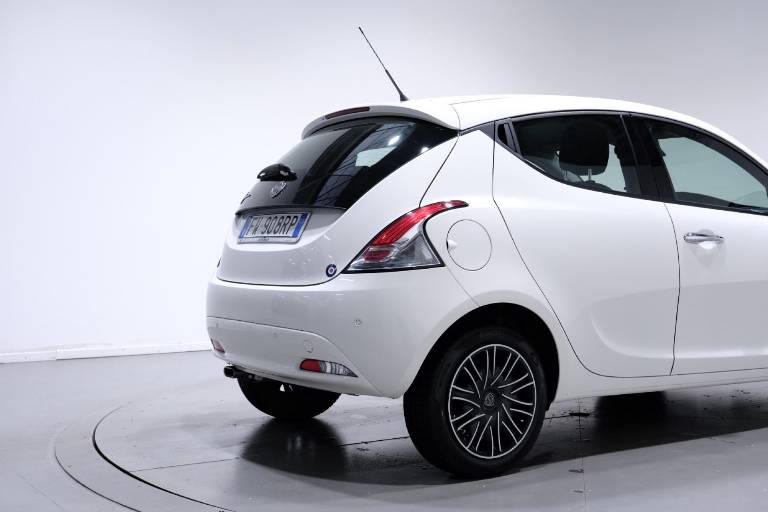 LANCIA Ypsilon 46