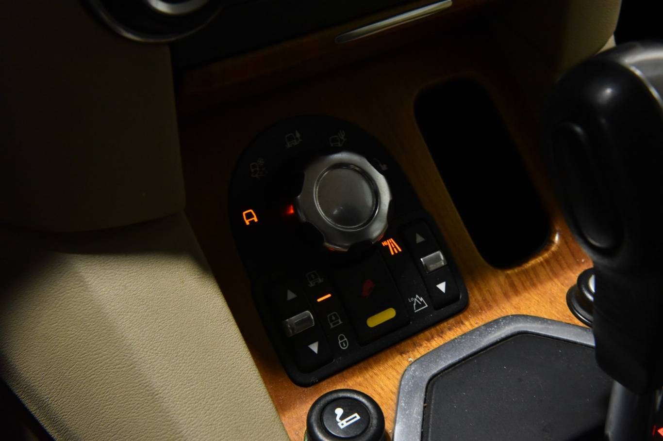 LAND ROVER Discovery 20