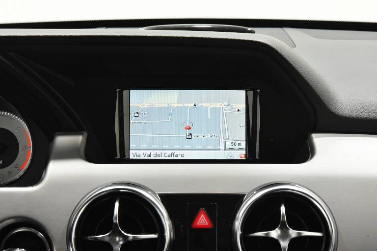 MERCEDES-BENZ GLK 220 12
