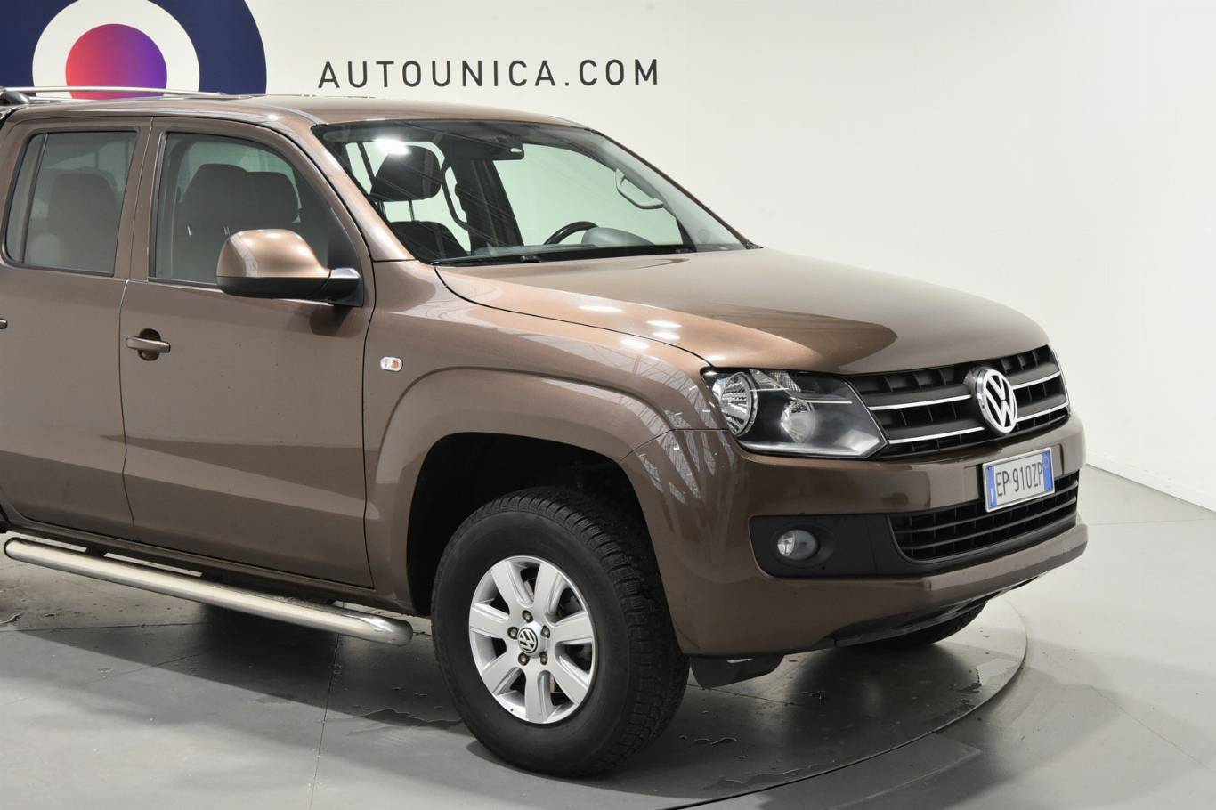VOLKSWAGEN Amarok 9