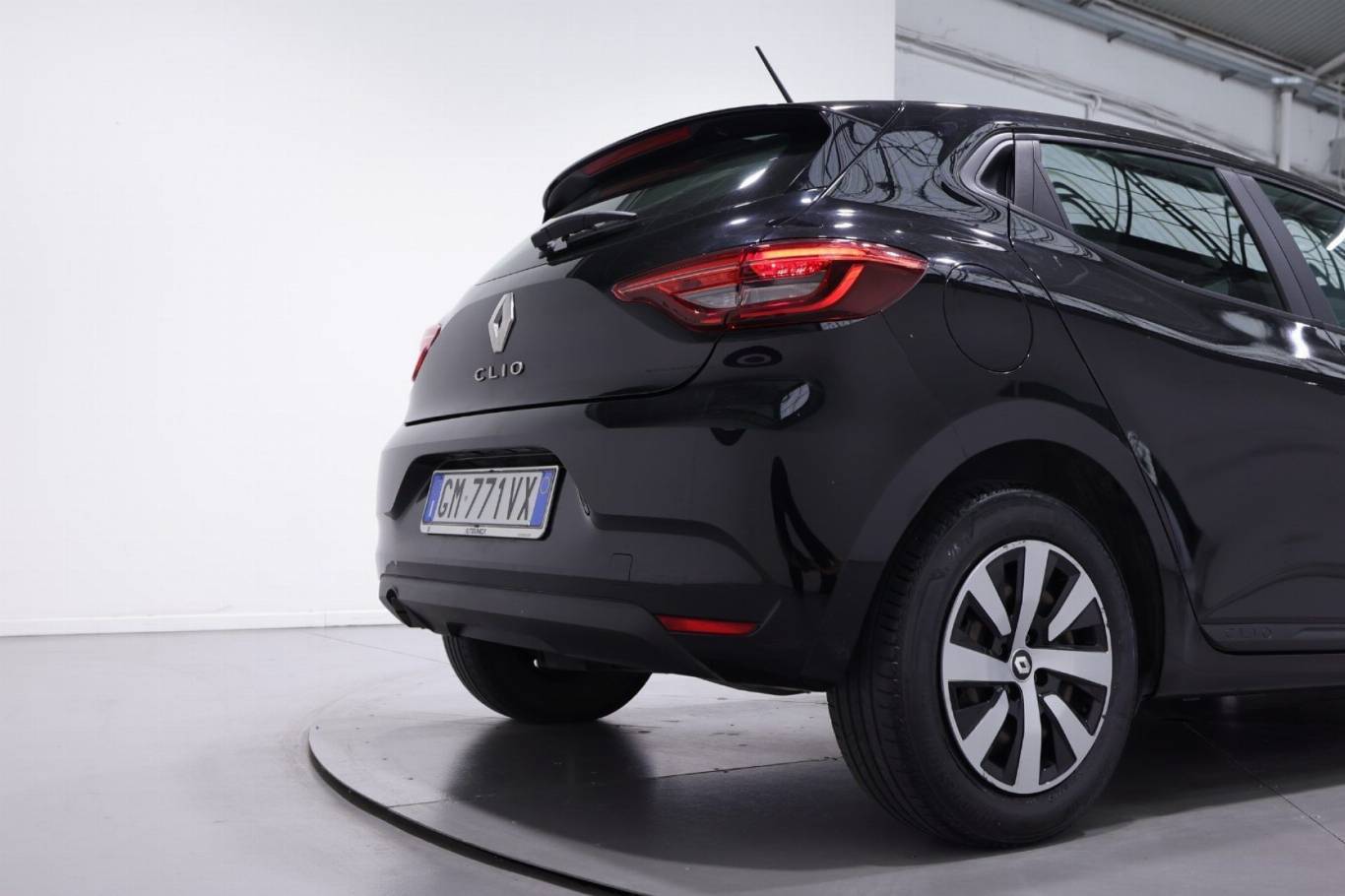 RENAULT Clio 42